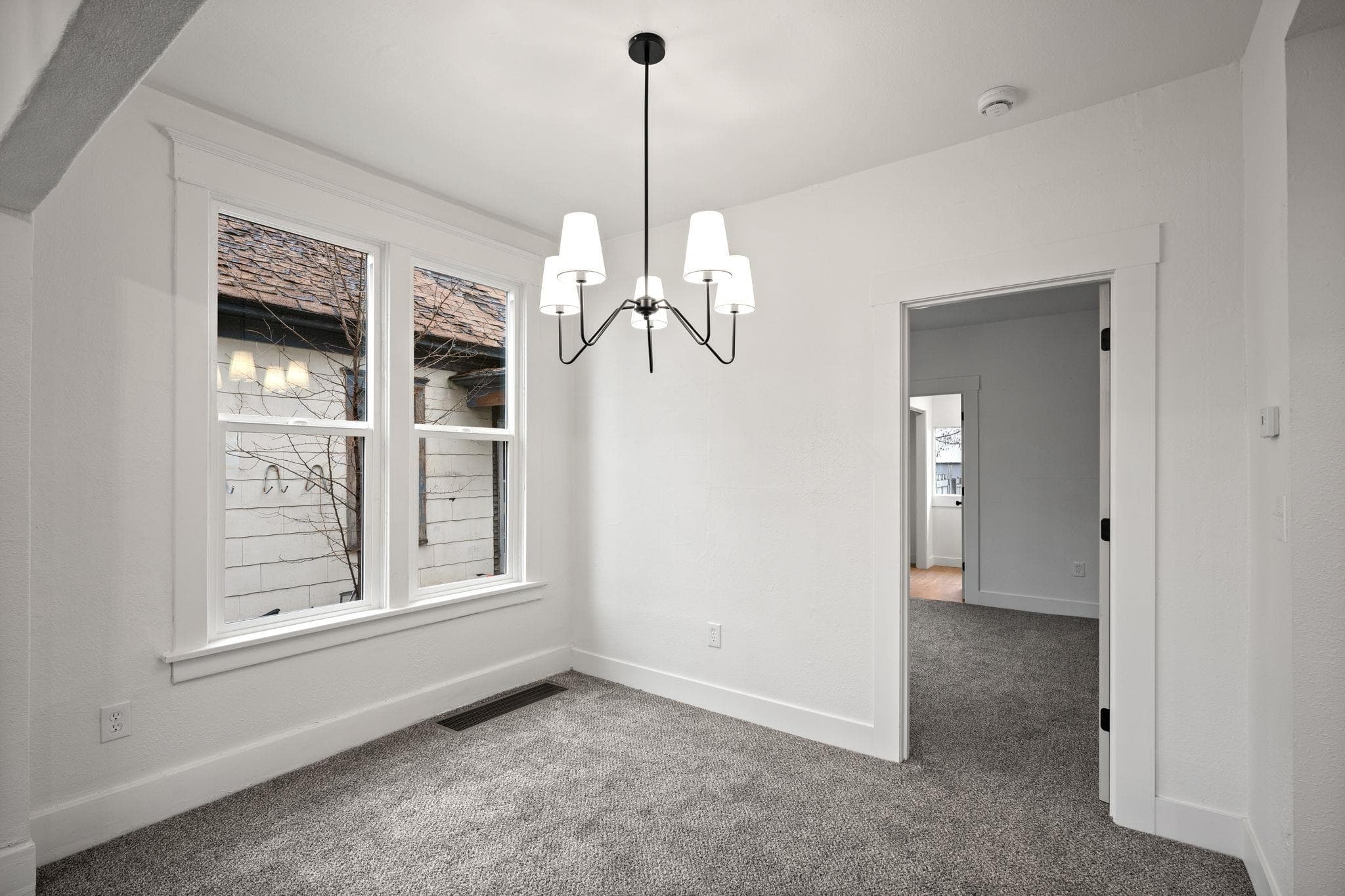 2420 N Astor St - Photo 11