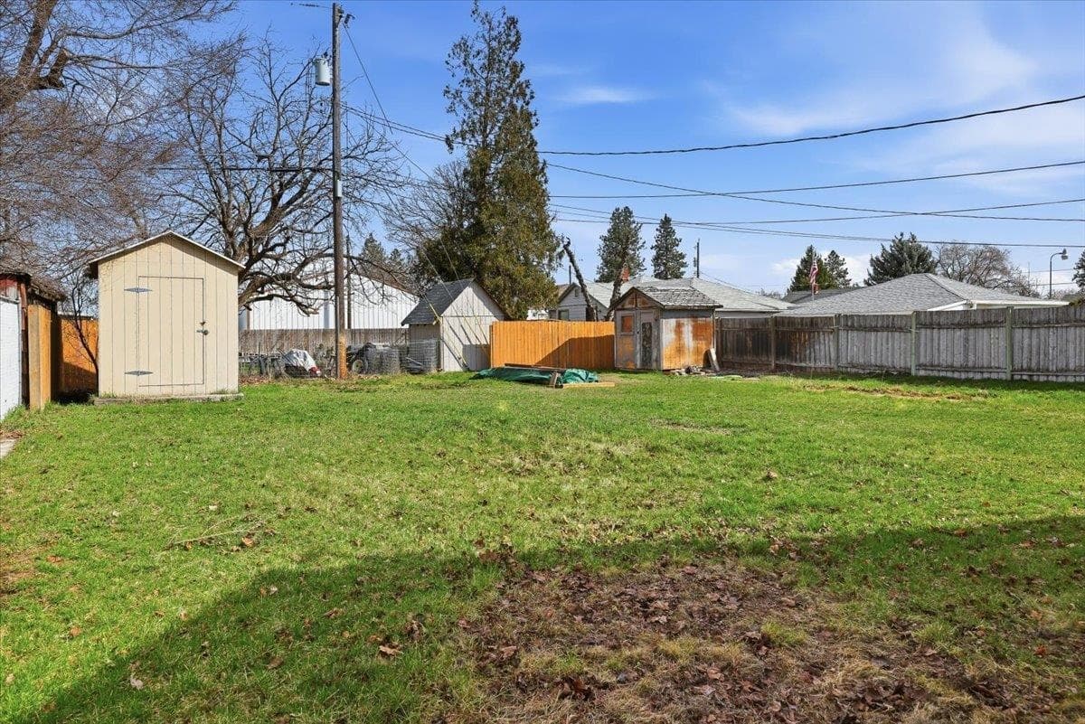 2433 E Central Ave - Photo 11