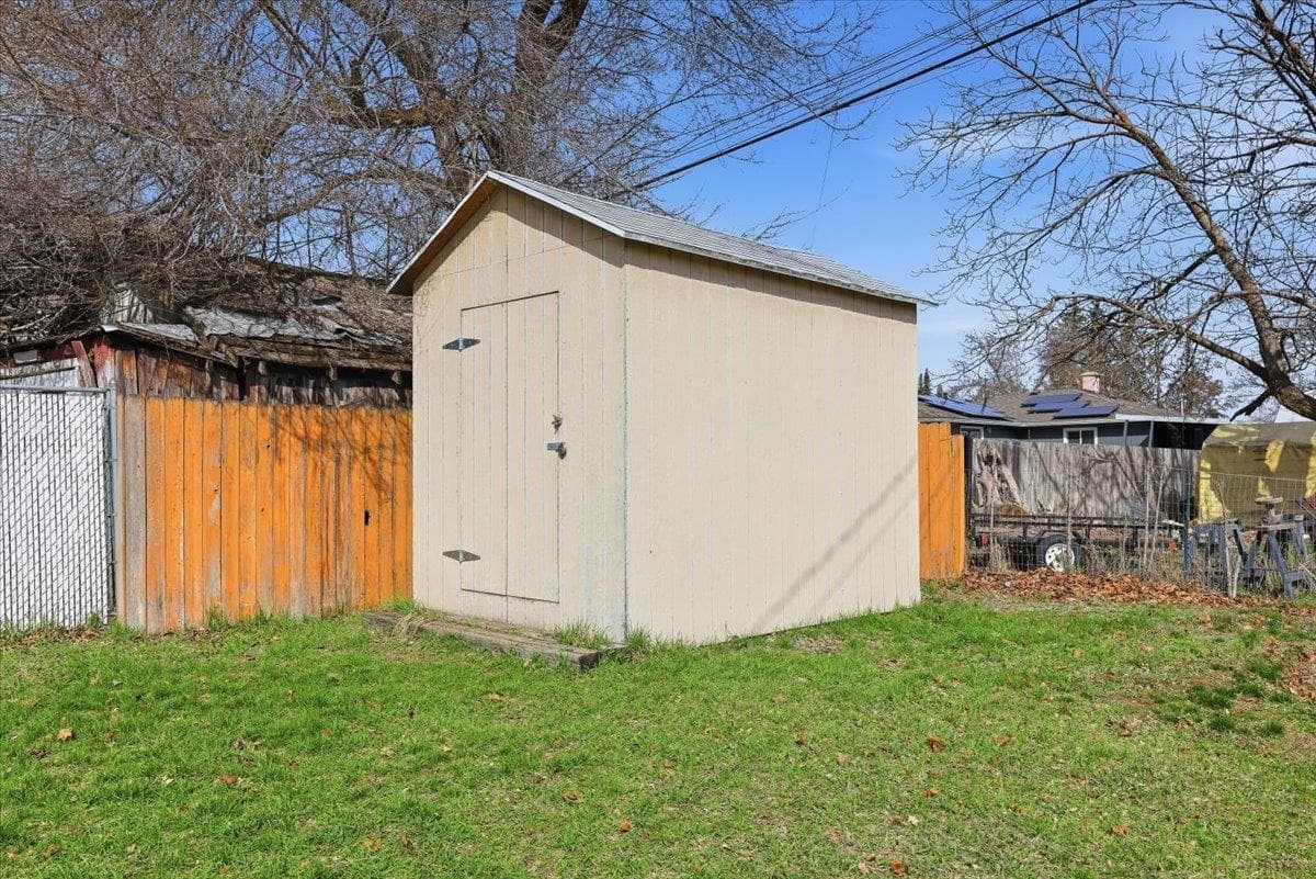 2433 E Central Ave - Photo 13