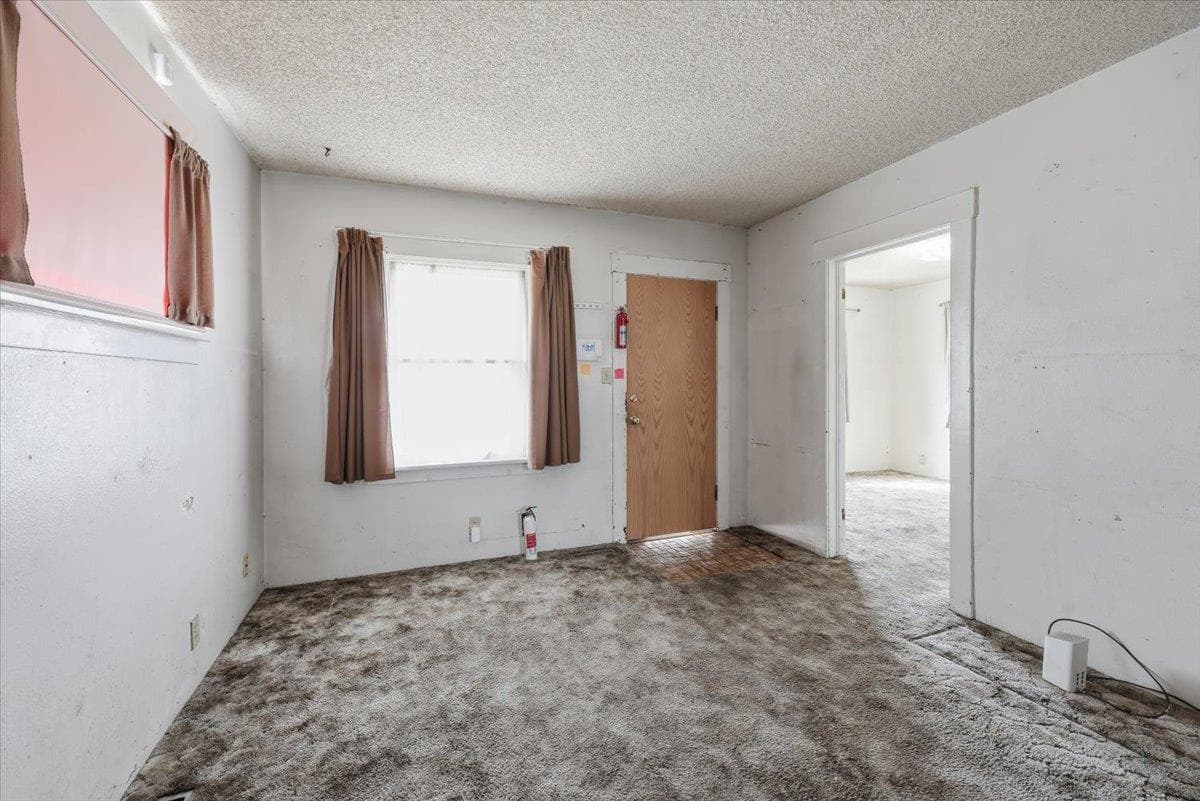 2433 E Central Ave - Photo 4
