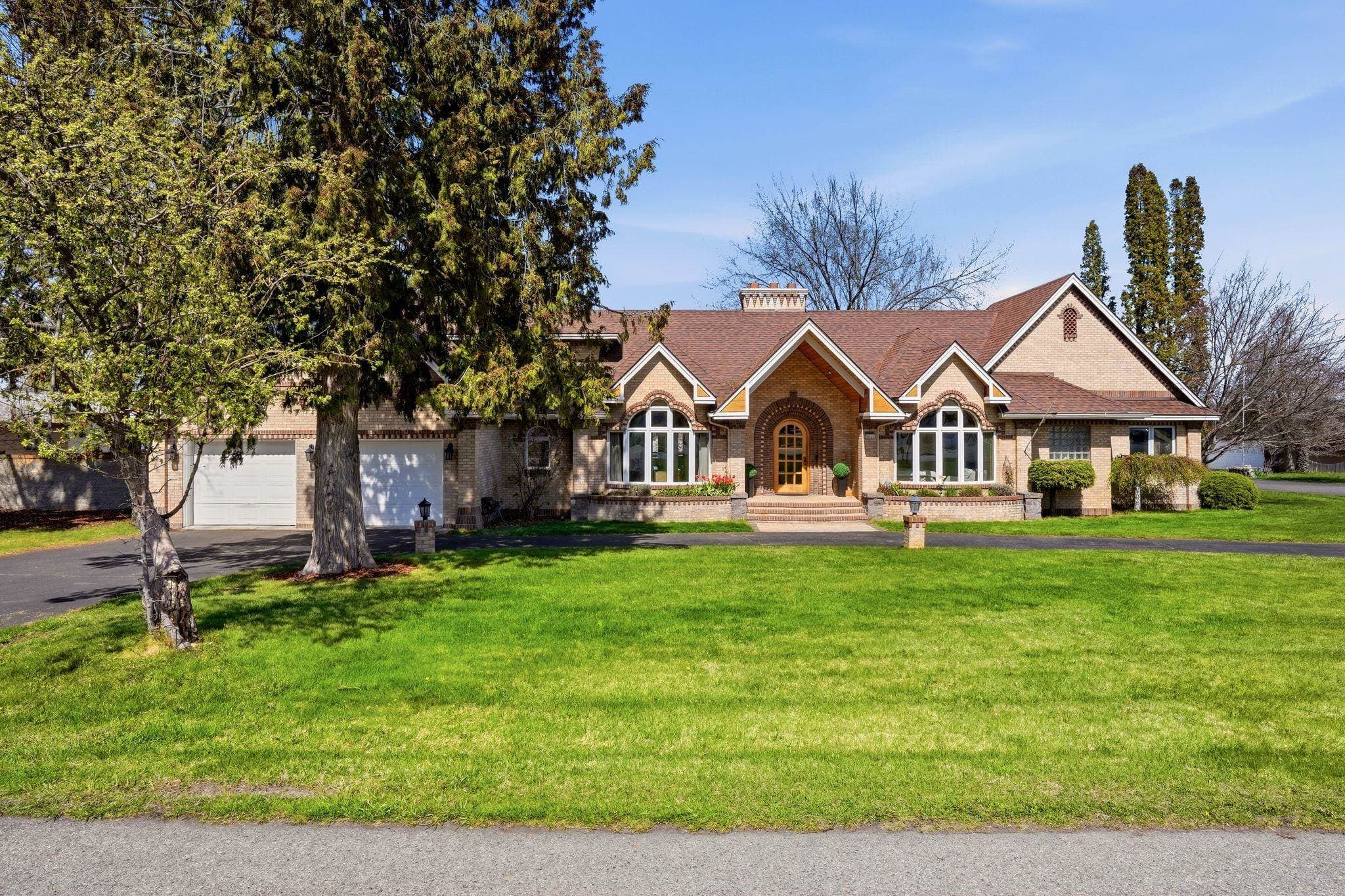 18505 E 4th Ave - Photo 1