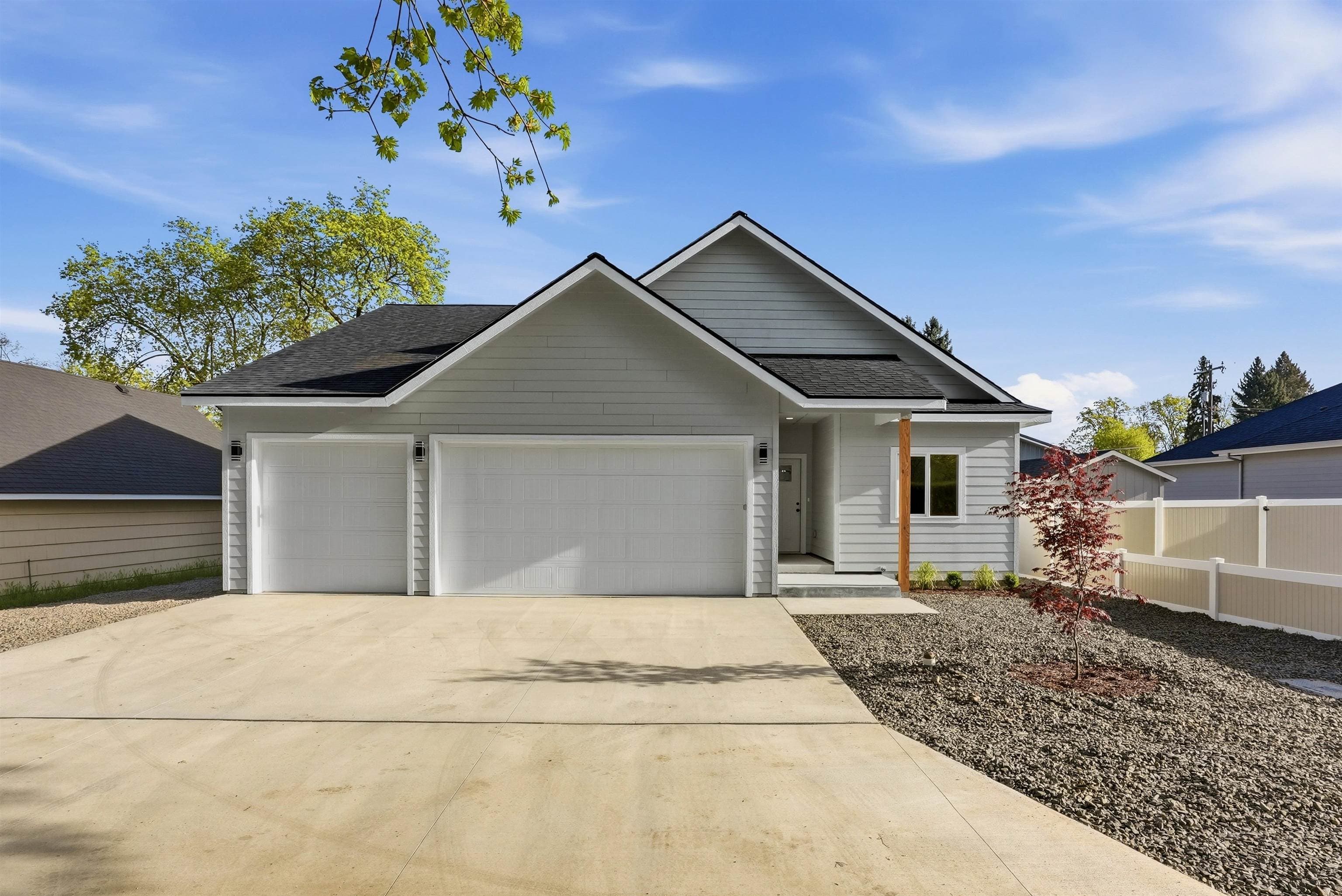 7915 E Marietta Ave - Photo 1