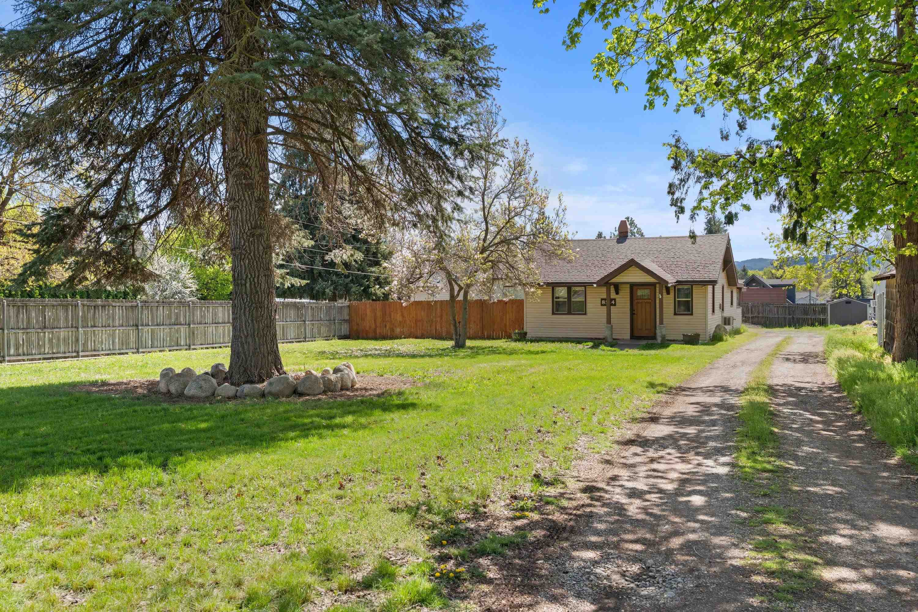 8524 E Maringo Dr - Photo 2