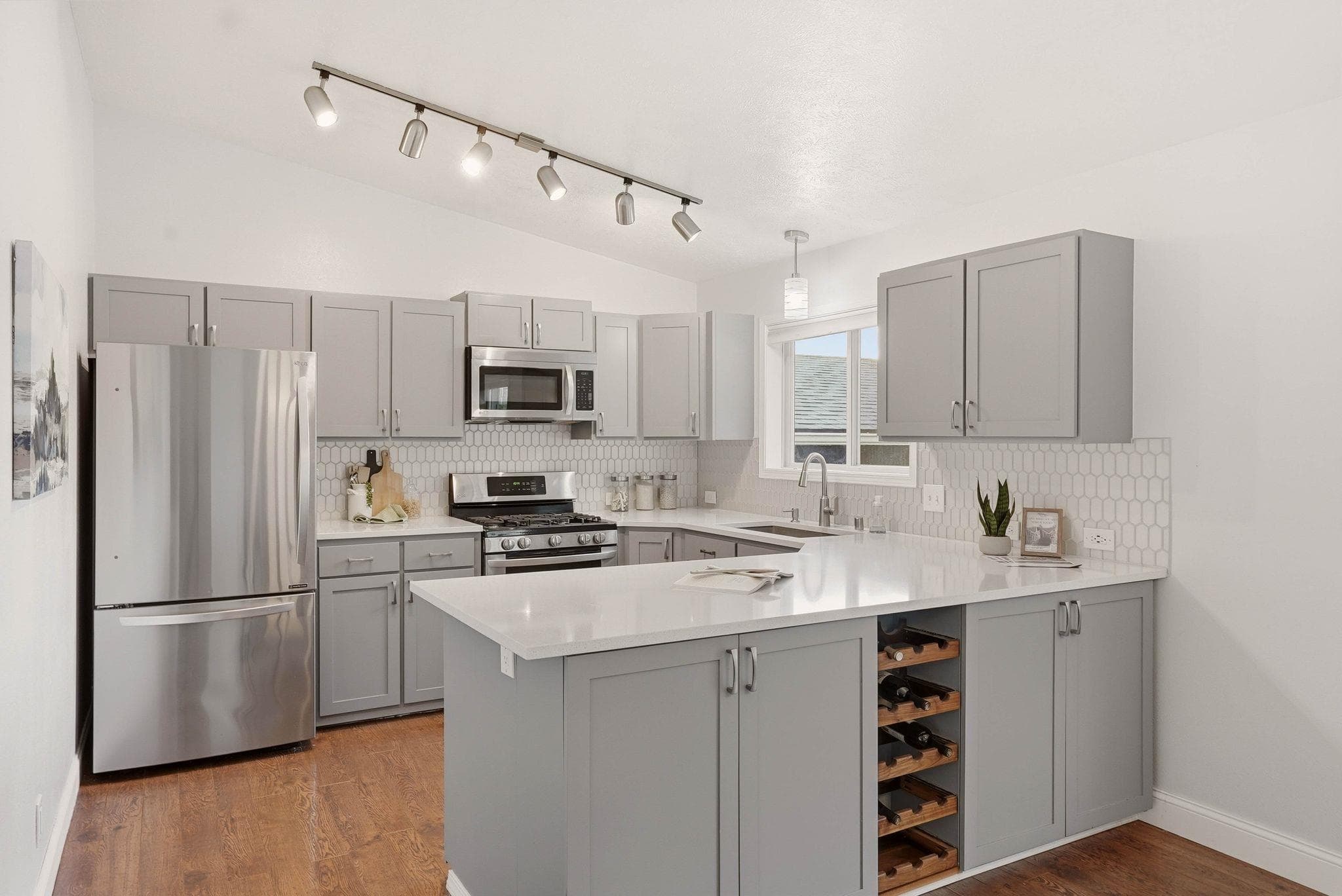4217 S Bowdish Rd - Photo 8