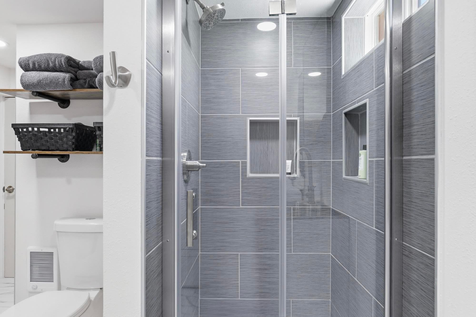 1228 E 40th Ave - Photo 23