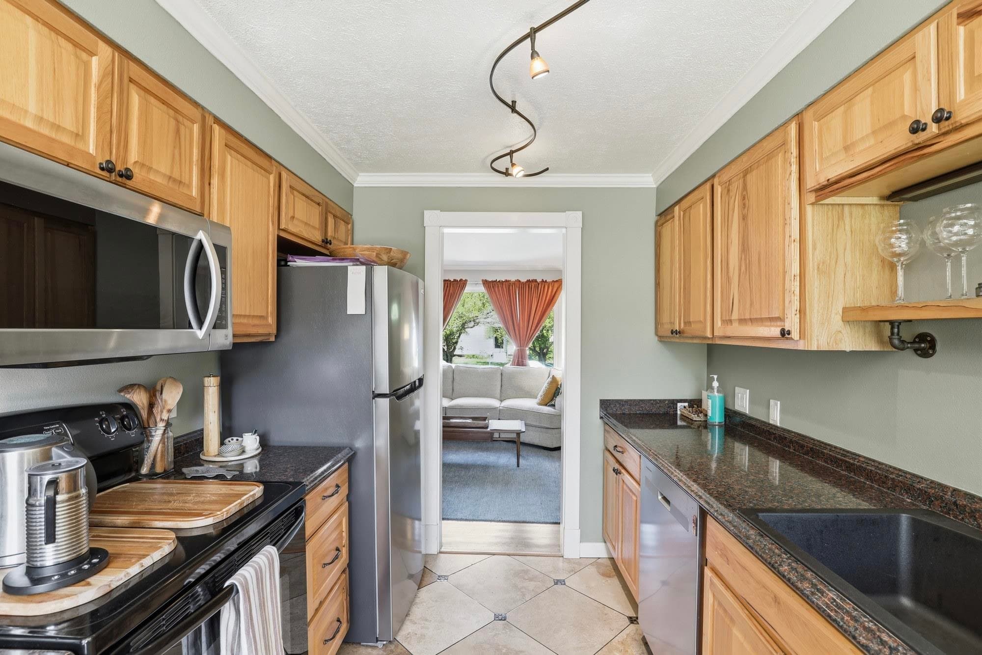 1228 E 40th Ave - Photo 8
