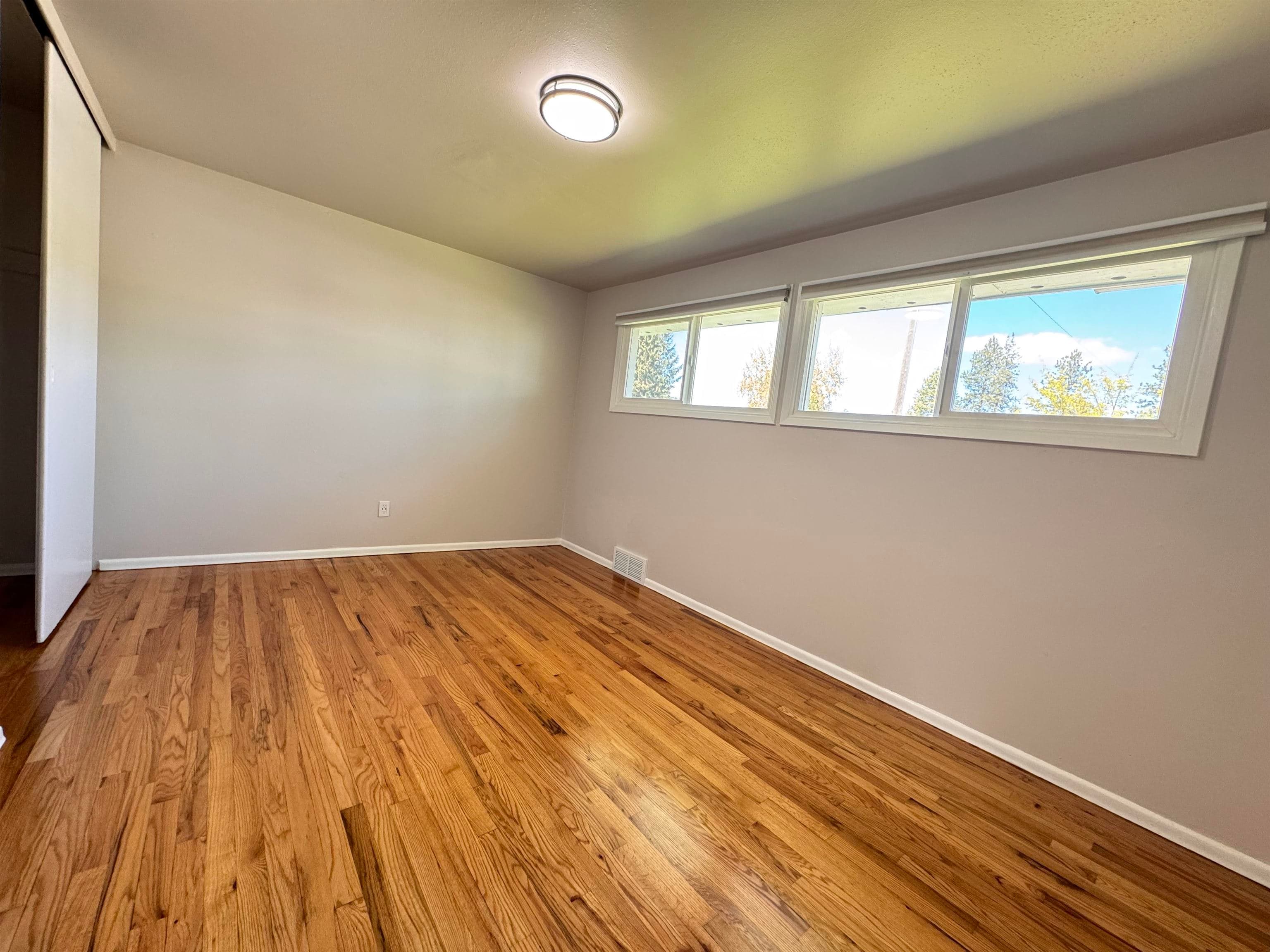 2921 W Bismark Ave - Photo 13