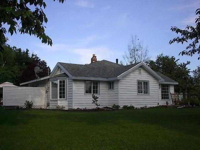 5116  N Evergreen Rd - Photo 1