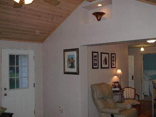 5116  N Evergreen Rd - Photo 4